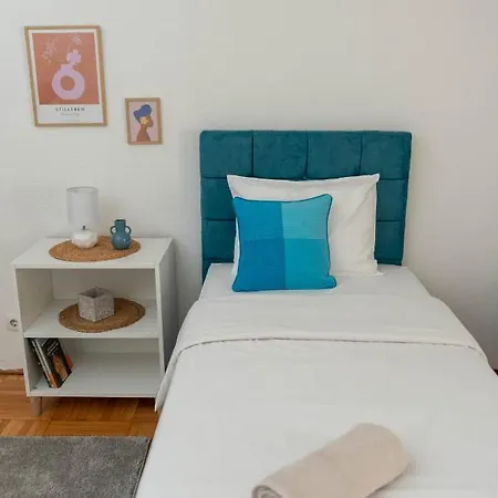 Sweet House Parlament 베오그라드