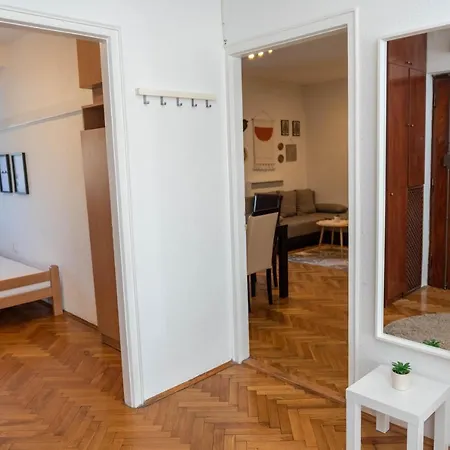 Sweet House Parlament 아파트 베오그라드