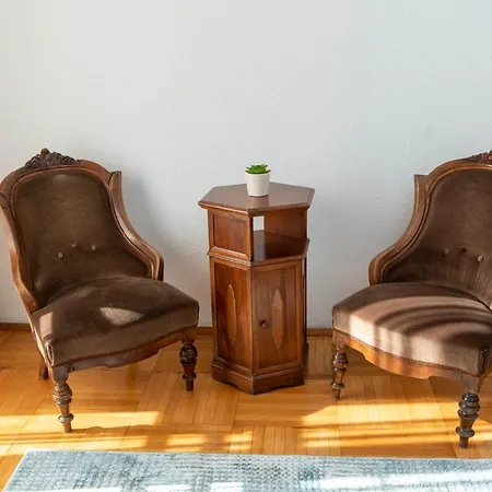 Sweet House Parlament 아파트 *