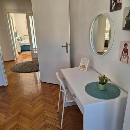 아파트 Sweet House Parlament